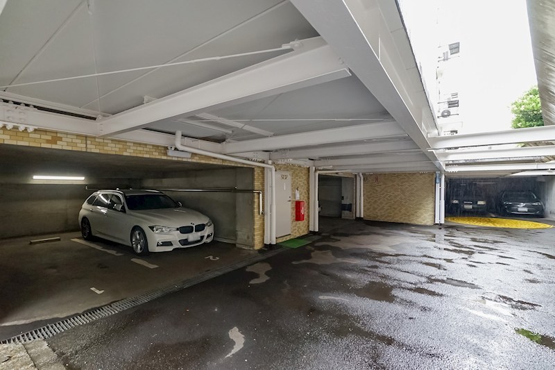 大岡山シティハウス 共用部写真（駐車場）