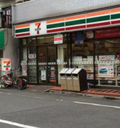 カーサ要町 コンビニ