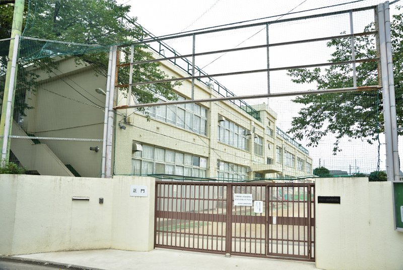 杉並区南荻窪３丁目　新築戸建　全1棟 中学校