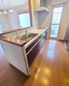 品川区大崎４丁目　中古戸建　限定1棟 内観写真（キッチン）
