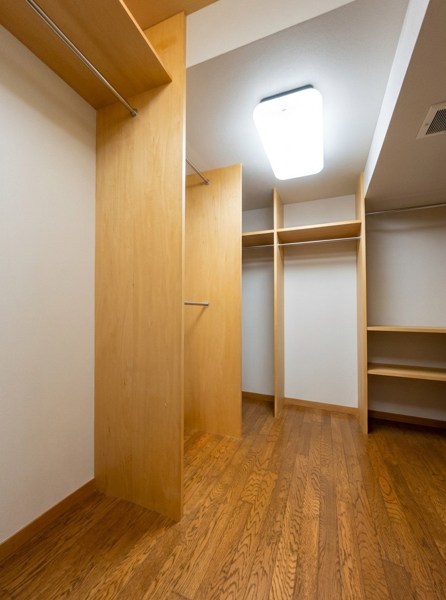 渋谷区元代々木町　中古戸建　限定1棟 内観写真（収納）