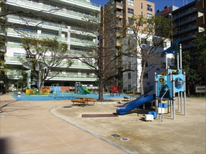 日本橋三越前アムフラット壱番館 公園