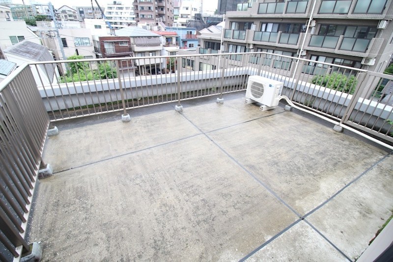 スタイルハウス南麻布 現地写真（バルコニー）