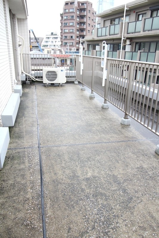 スタイルハウス南麻布 現地写真（バルコニー）