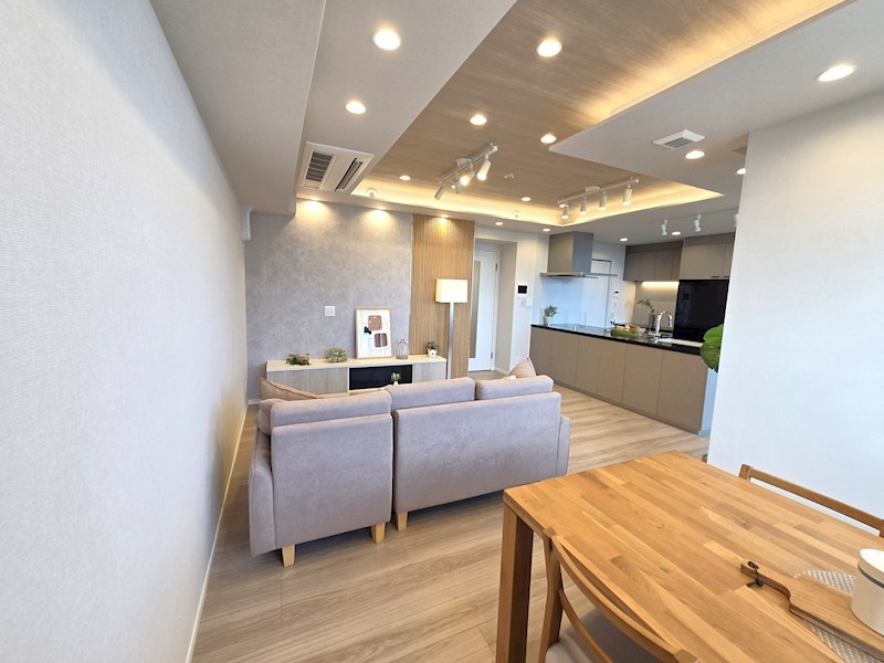 ライオンズスクエア用賀 内観写真（リビング）