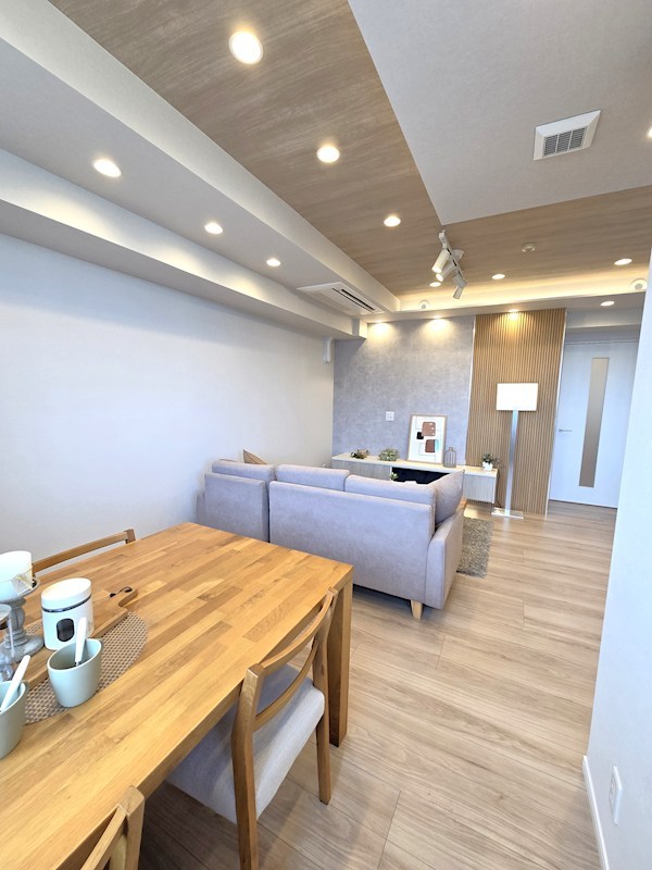 ライオンズスクエア用賀 内観写真（リビング）