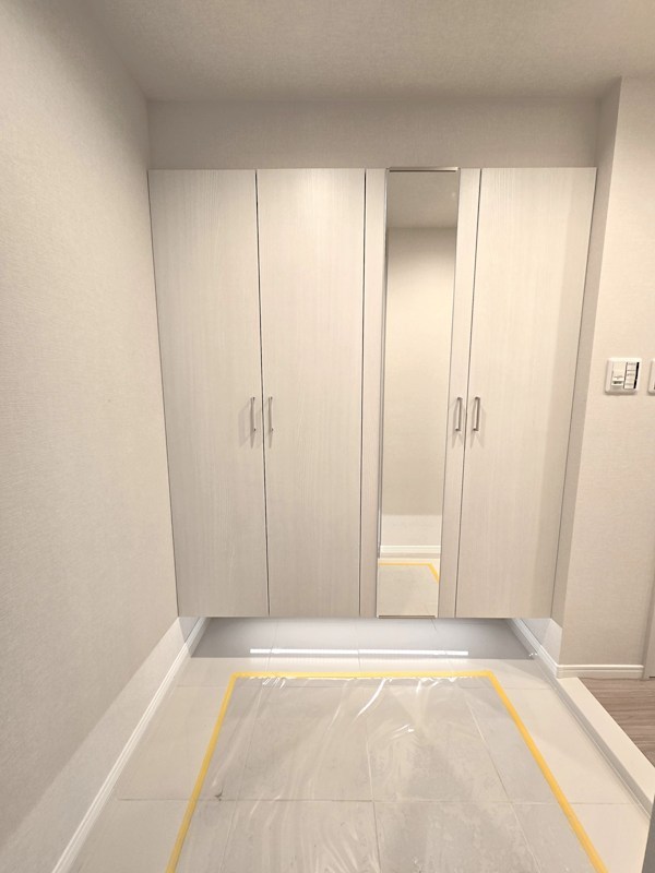 ライオンズスクエア用賀 現地写真（玄関）