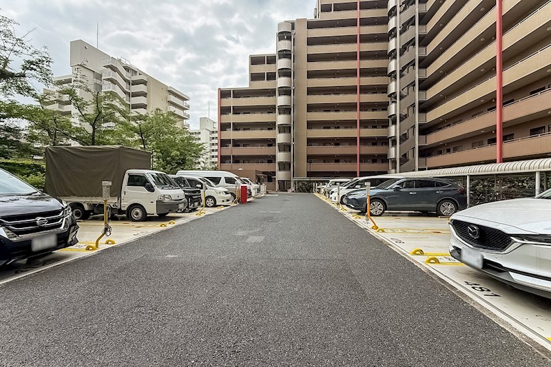 イーストパークス大島サザンスクエア 共用部写真（駐車場）