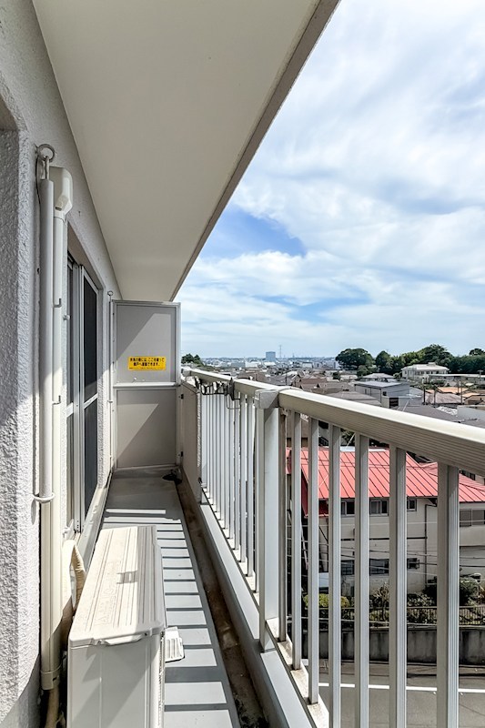 朝日上野毛マンション 現地写真（バルコニー）