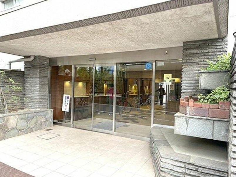 桜台ハイライズ 共用部写真（エントランス）