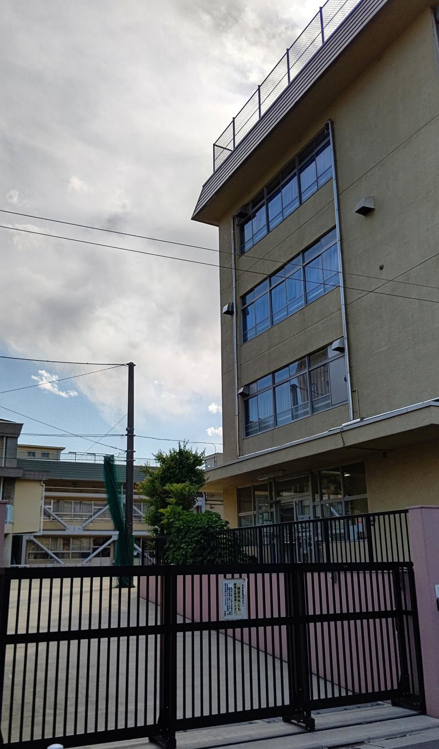 ベルメゾン向島 小学校