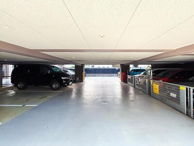 グランイーグル新蒲田Ⅱ 共用部写真（駐車場）