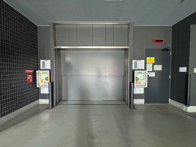 パークタワー高輪 共用部写真（駐車場）