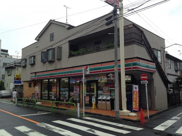 ランドステージ要町イグジスト コンビニ