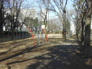 西戸山タワーホウムズノースタワー 公園