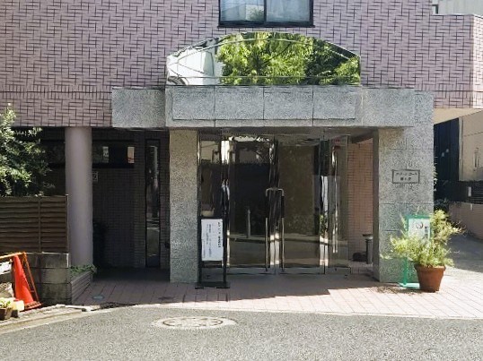 グリーンコート梅ケ丘 共用部写真（エントランス）