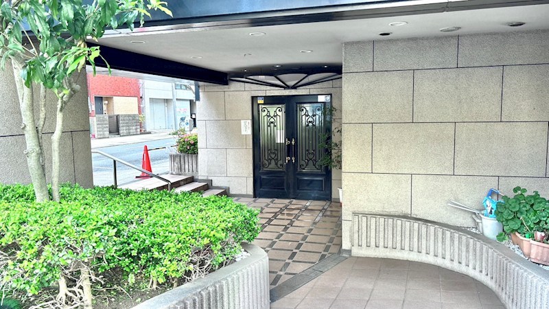 リベラル伊勢佐木町 共用部写真（エントランス）