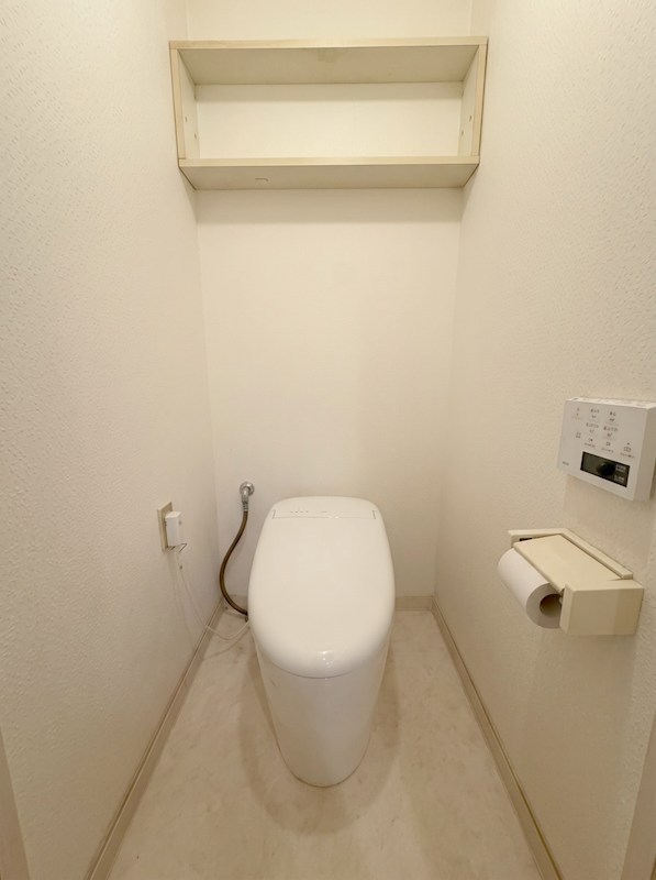 ヴィラロイヤル三番町 内観写真（トイレ）