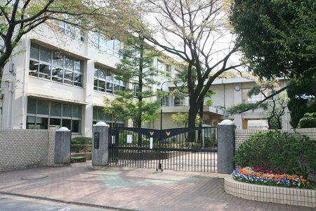 パーク・ハイム氷川台西 中学校