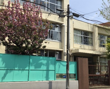 ザ・リバープレイスイーストタワー 小学校