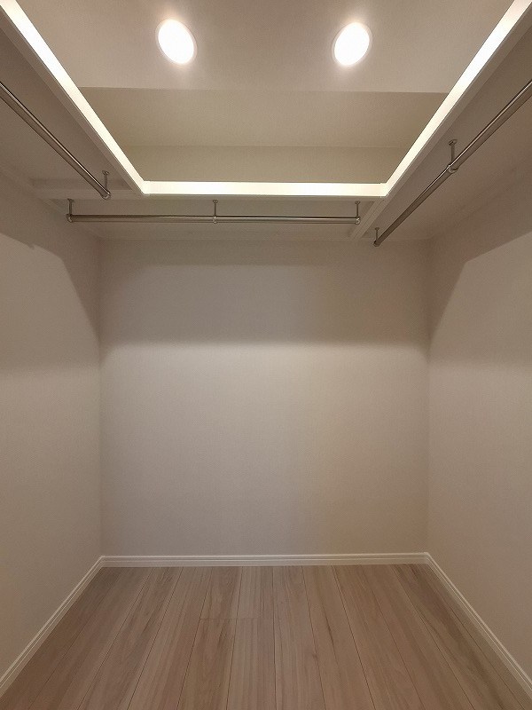 中銀八丁堀マンシオン 内観写真（収納）