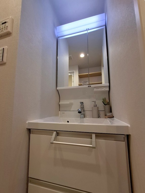 中銀八丁堀マンシオン 内観写真（洗面台・洗面所）