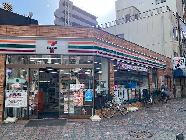 サンヴェール伊勢佐木町 コンビニ