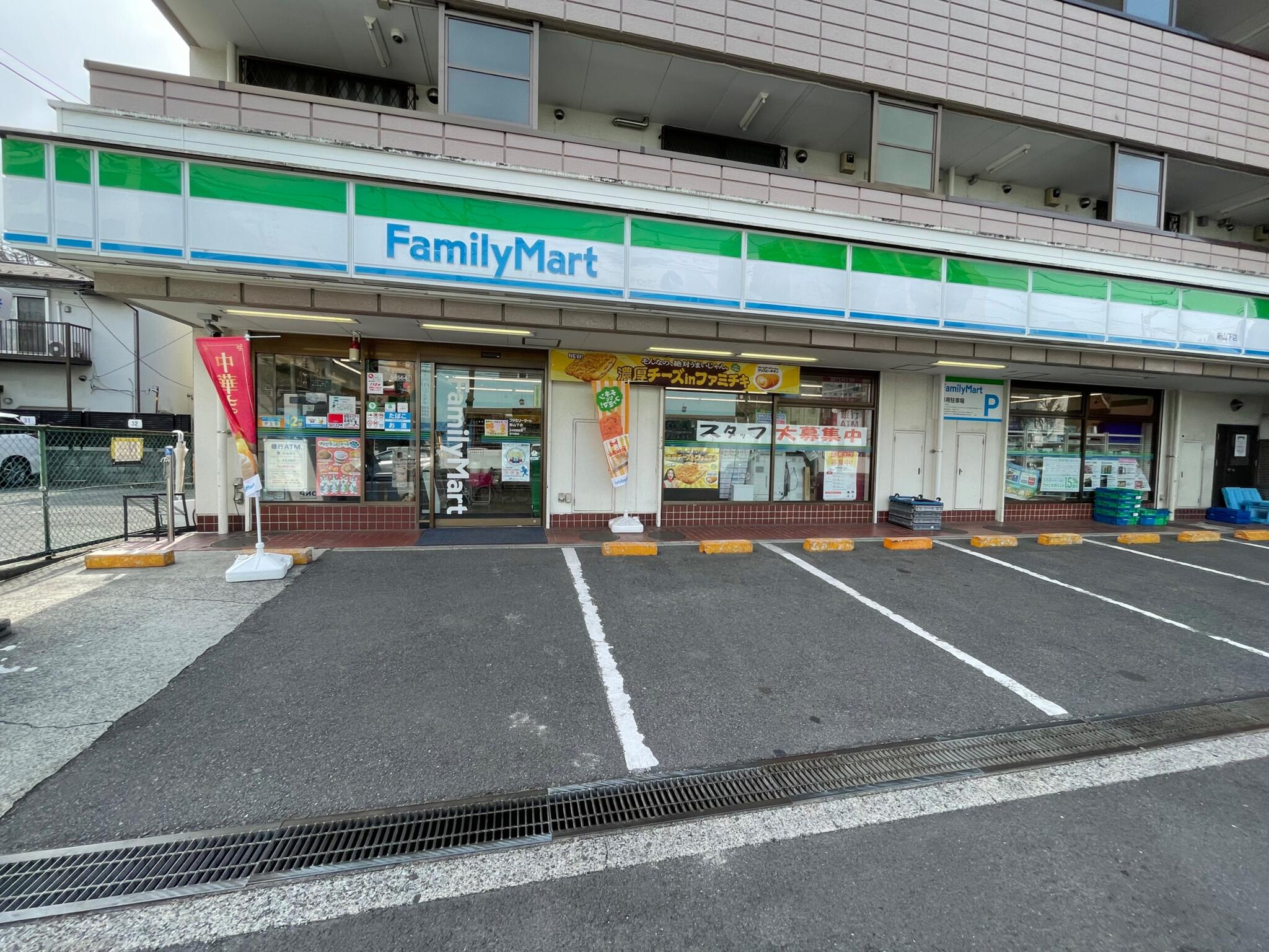 ライオンズステージ横濱キャナルスクエア コンビニ
