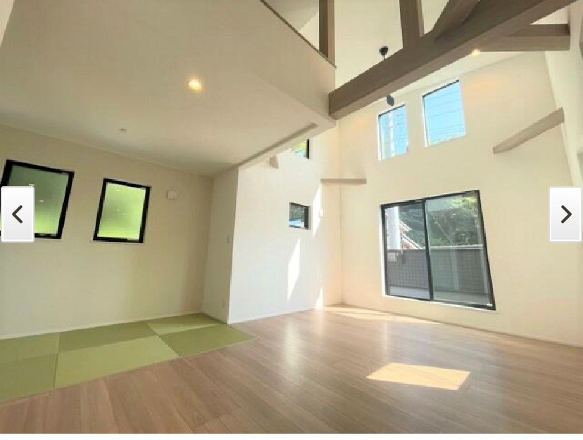 鎌倉市植木中古戸建 内観写真（リビング）