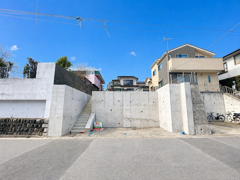 注文住宅に最適！港南区笹下6丁目　建築条件無し売地 現地写真（前面道路含む現地写真）