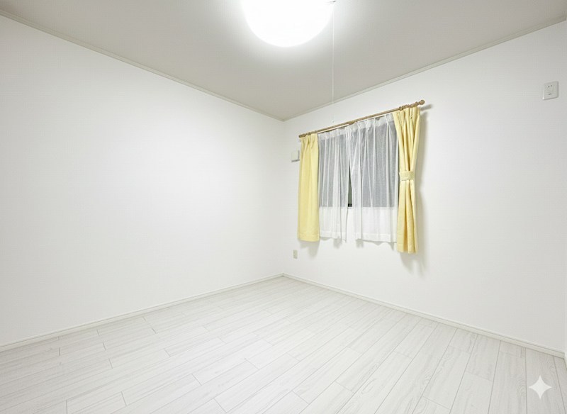 大岡1丁目　築浅中古戸建住宅 内観写真（リビング以外の居室）