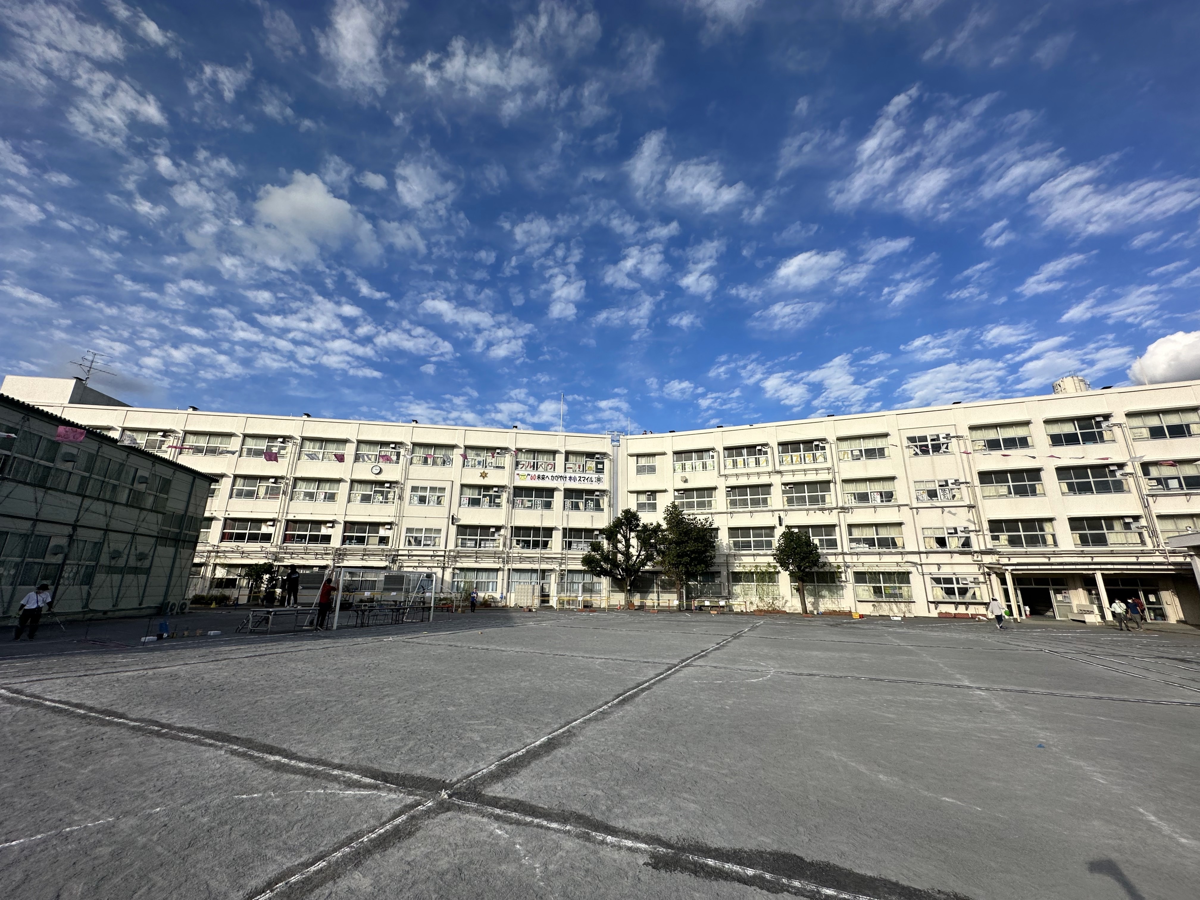 四季美台　建築条件無し売地 小学校
