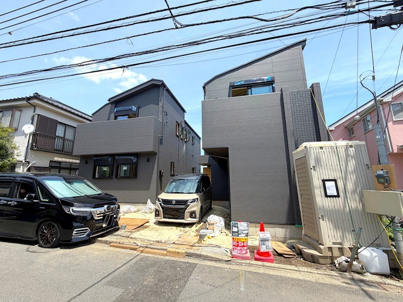 フォレスト・ガーデンズ汲沢　全2棟　B号棟  現地写真