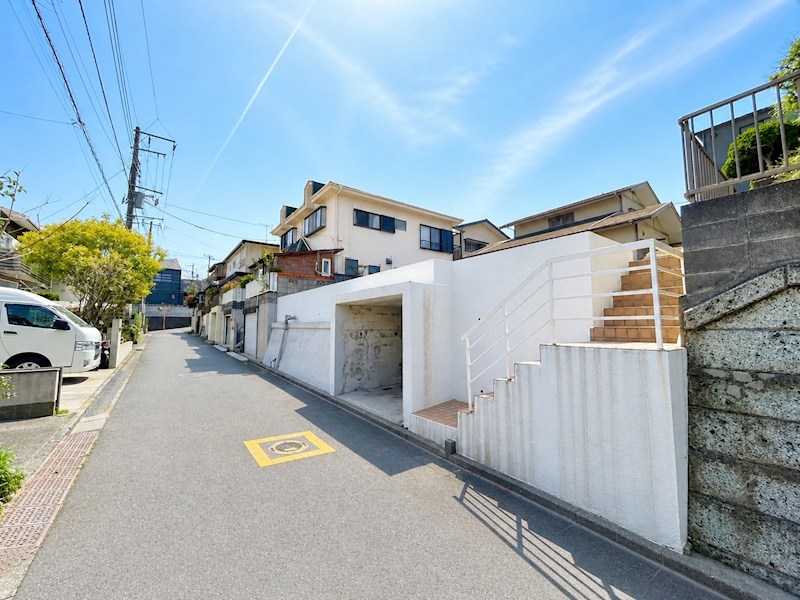 注文住宅に最適！鎌倉市腰越1丁目建築条件無し売地 現地写真