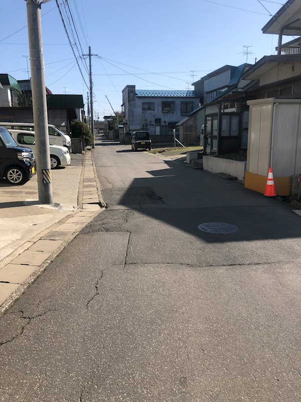 【土地】浪館前田四丁目 現地写真（前面道路含む現地写真）