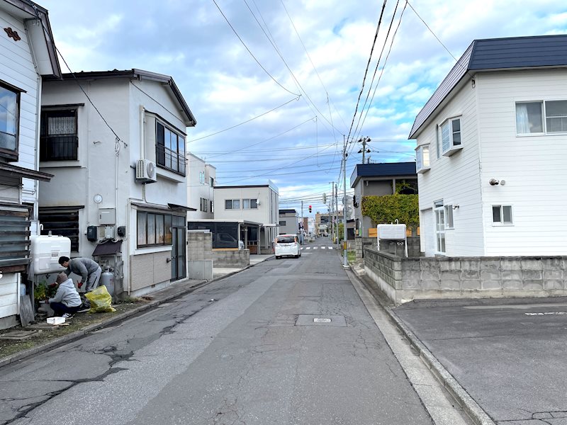 【ハシモトホーム売地】花園一丁目 現地写真（前面道路含む現地写真）