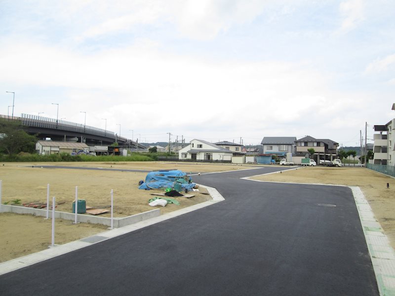【建築条件付】八戸市長苗代字紺屋町_№18 現地写真（前面道路含む現地写真）