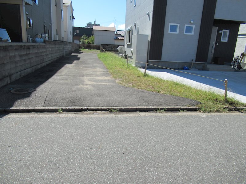 秋田市高陽幸町 (C)区画　 土地 現地写真（前面道路含む現地写真）