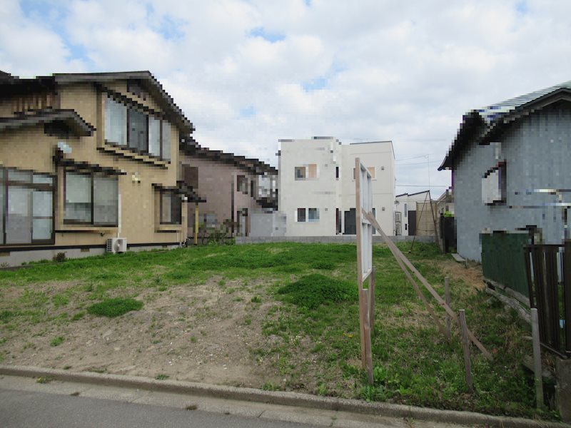 秋田市楢山本町 （A）区画 現地写真