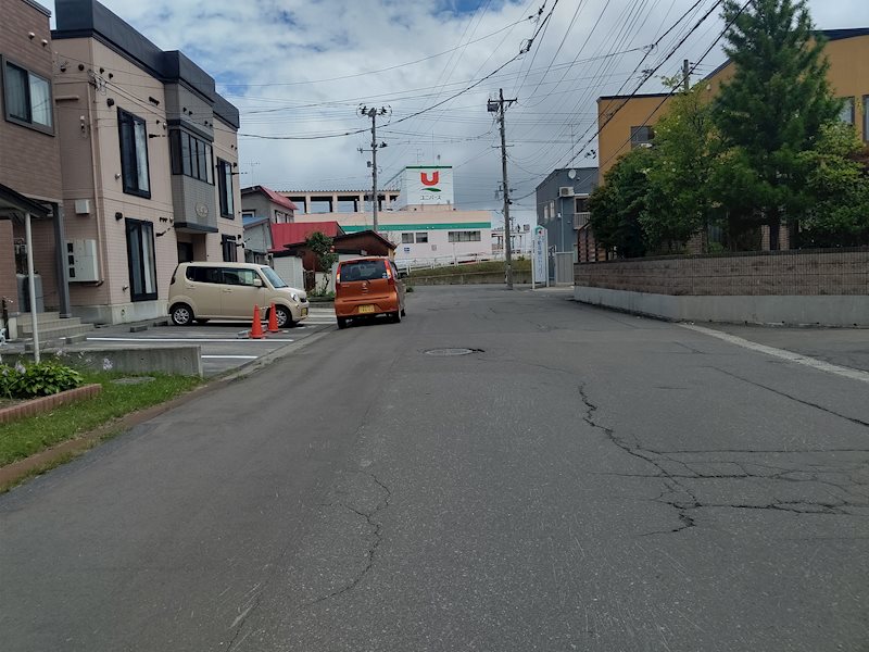 【ハシモトホーム売地】けやき一丁目 現地写真（前面道路含む現地写真）