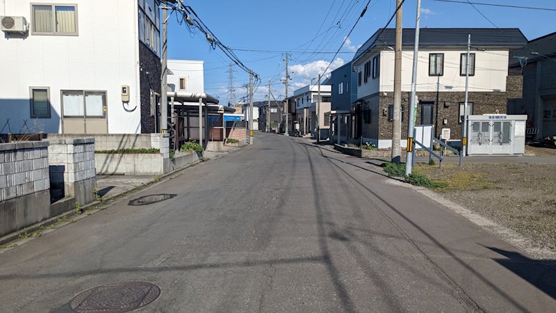 【ハシモトホーム売地】金沢四丁目Ａ 現地写真（前面道路含む現地写真）