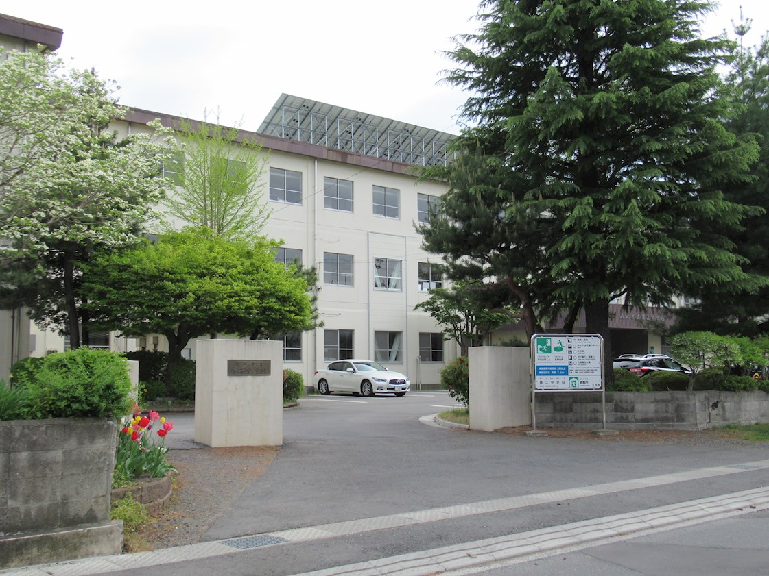 【建築条件付】 八戸市売市小待_土地【№２】  中学校