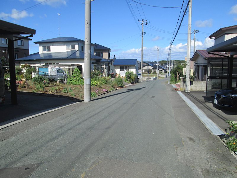 ♢八戸支店♢上北郡おいらせ町鶉久保 現地写真（前面道路含む現地写真）