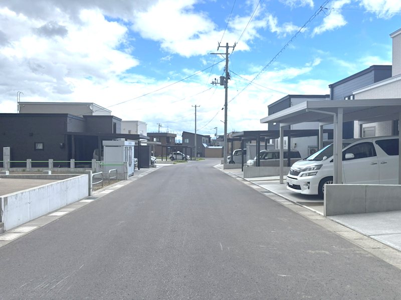 【ハシモトホーム売地】石江三好分譲地№6 現地写真（前面道路含む現地写真）