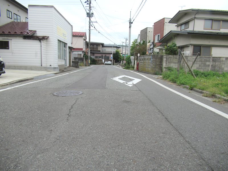 秋田市千秋中島町　A区画　（土地） 現地写真（前面道路含む現地写真）