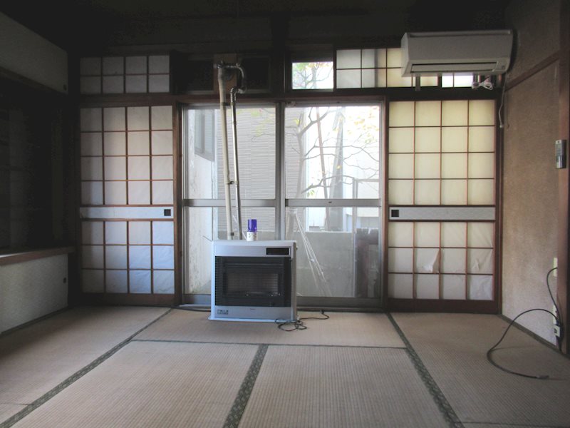 秋田市土崎港北一丁目150-22　【戸建】 内観写真（リビング以外の居室）