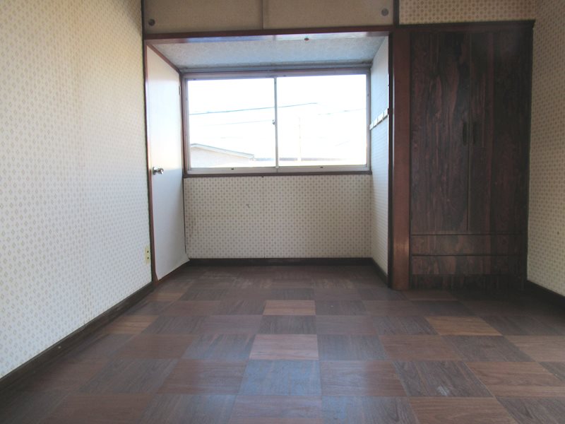 秋田市土崎港北一丁目150-22　【戸建】 内観写真（リビング以外の居室）