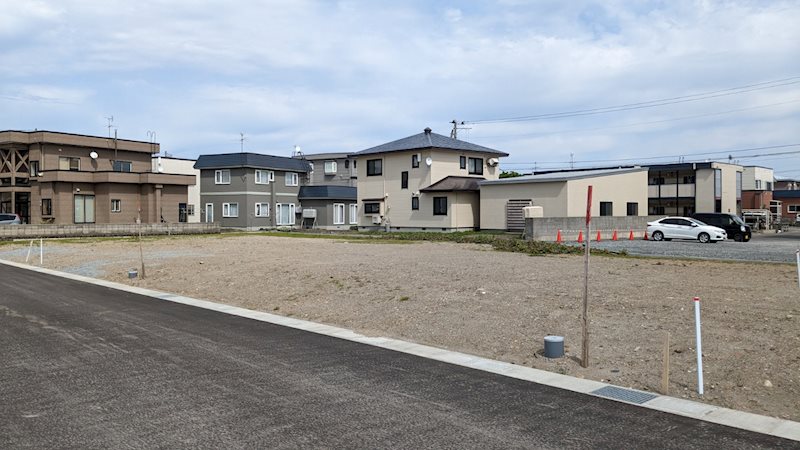 【ハシモトホーム売地】ハピア富田4丁目№4 現地写真（前面道路含む現地写真）