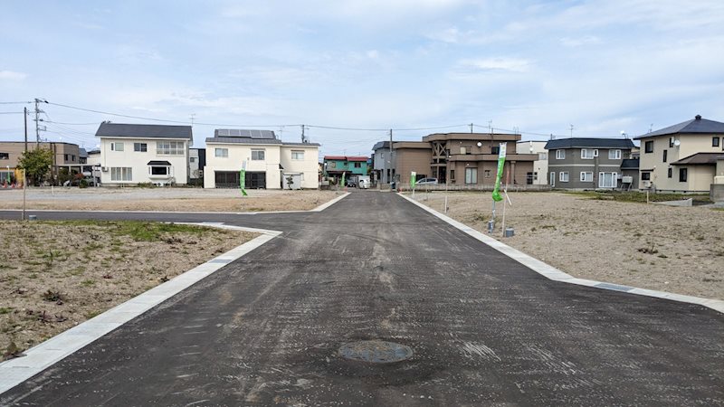 【ハシモトホーム売地】ハピア富田4丁目№4 現地写真（前面道路含む現地写真）