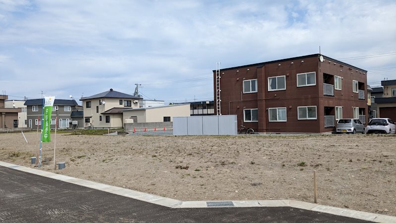 【ハシモトホーム売地】ハピア富田4丁目№6 現地写真（前面道路含む現地写真）